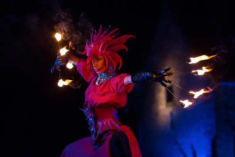 cabaret feu